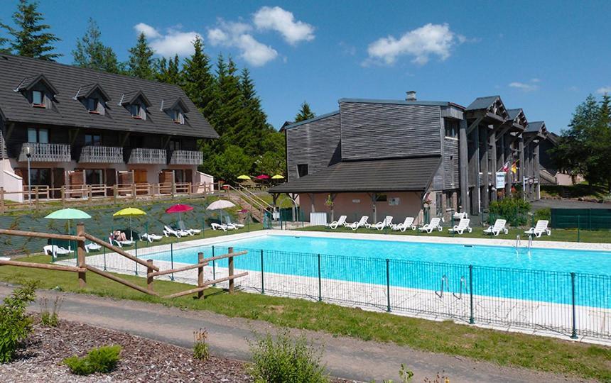 Appartement Dans Residence Bois De La Reine, Besse Et Saint Anastaise Besse-et-Saint-Anastaise Exterior foto